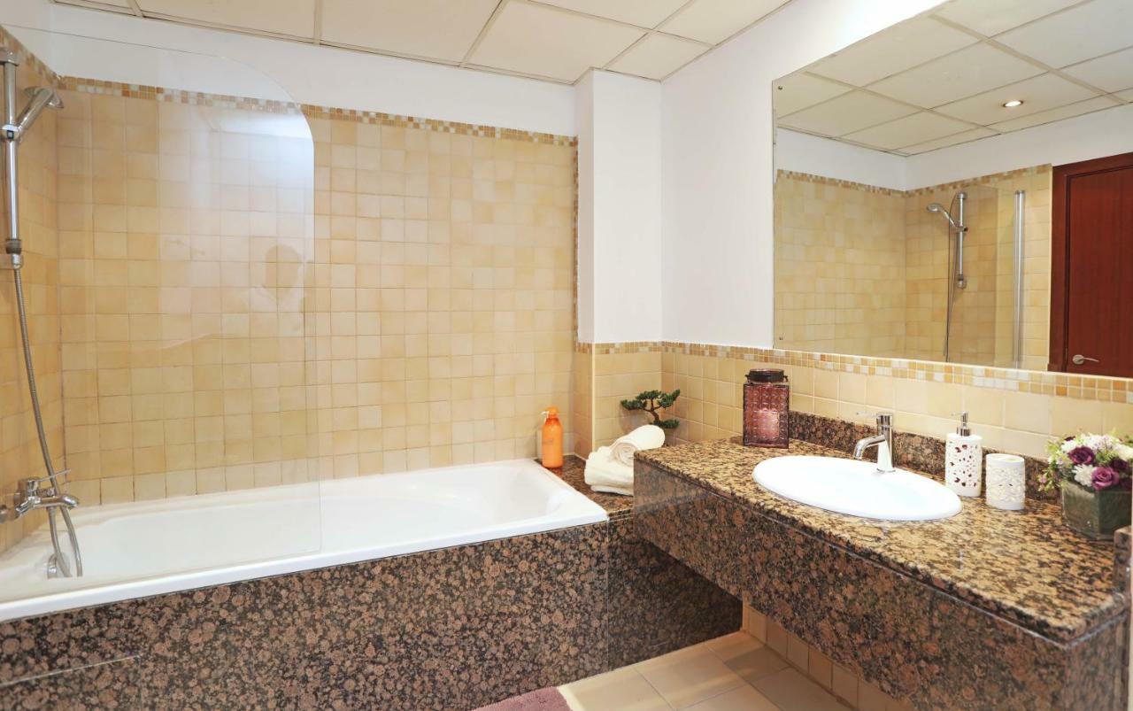 Luxury Casa - Marvel Sea View Apartment Jbr Beach 2Br ดูไบ ภายนอก รูปภาพ